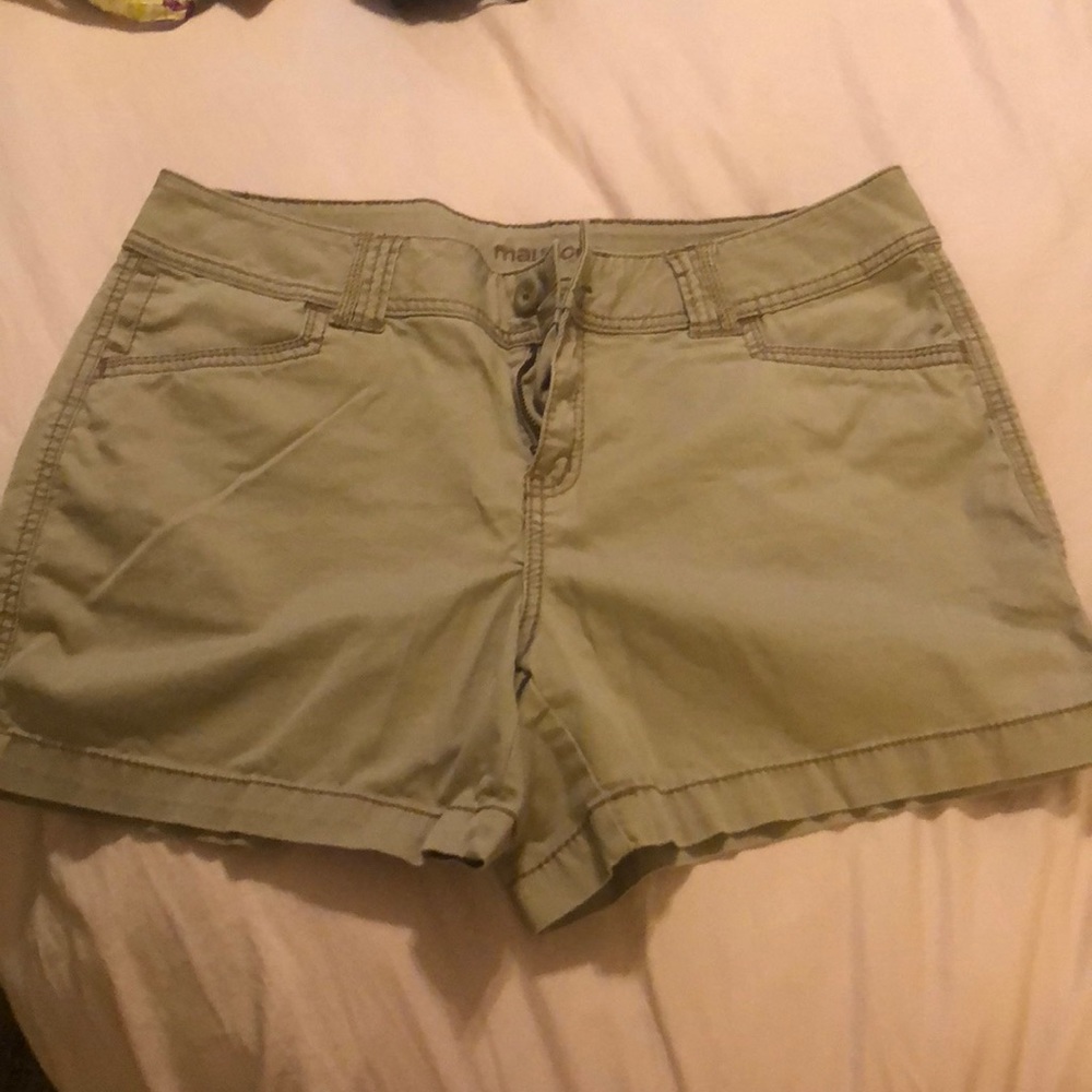 Khaki shorts